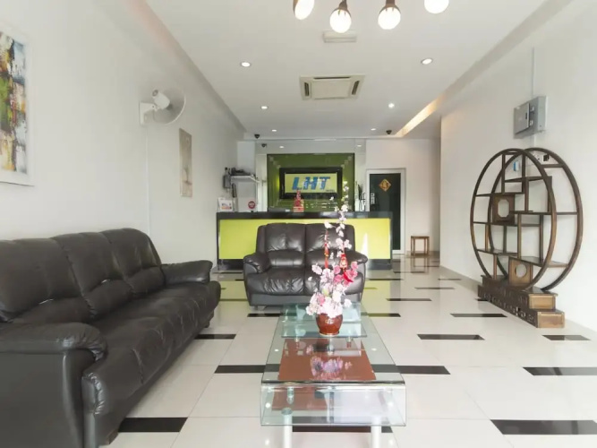 OYO 973 LHT Hotel