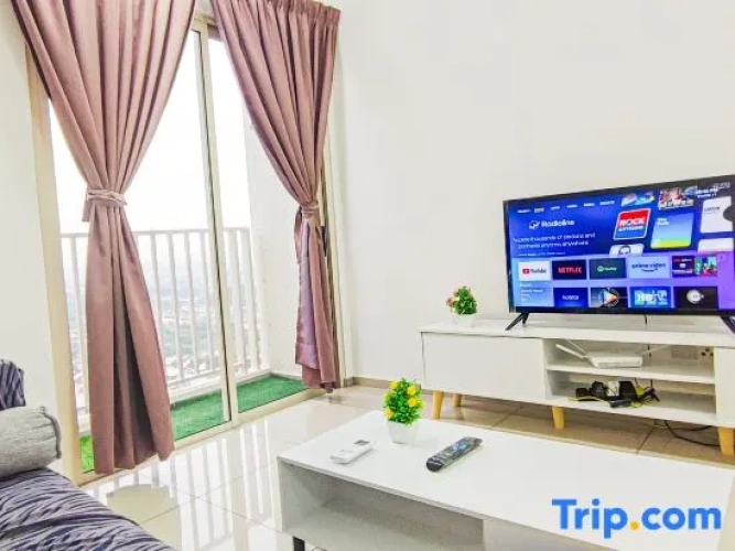 3 Bedrooms Deluxe Suite with balcony