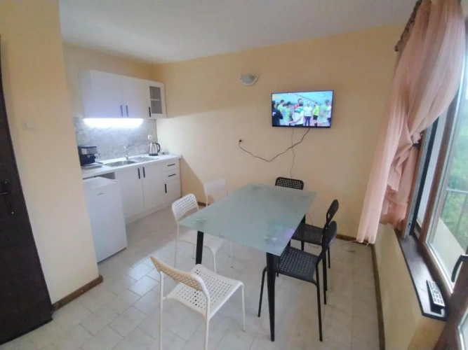2 Bedrooms Apartment with balcony and with sea view
