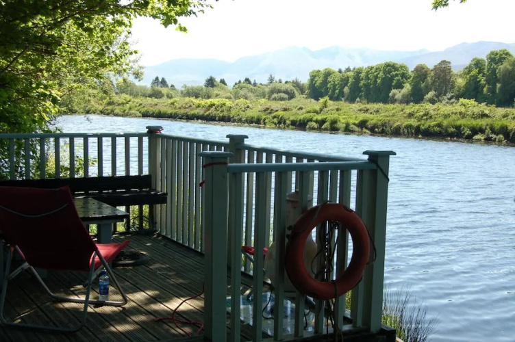 The Grove Lodge