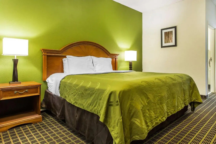 Comfort Inn & Suites
