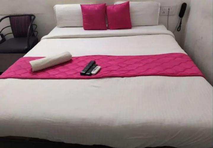 Hotel Pink