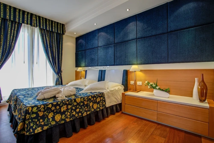 Triple Suite