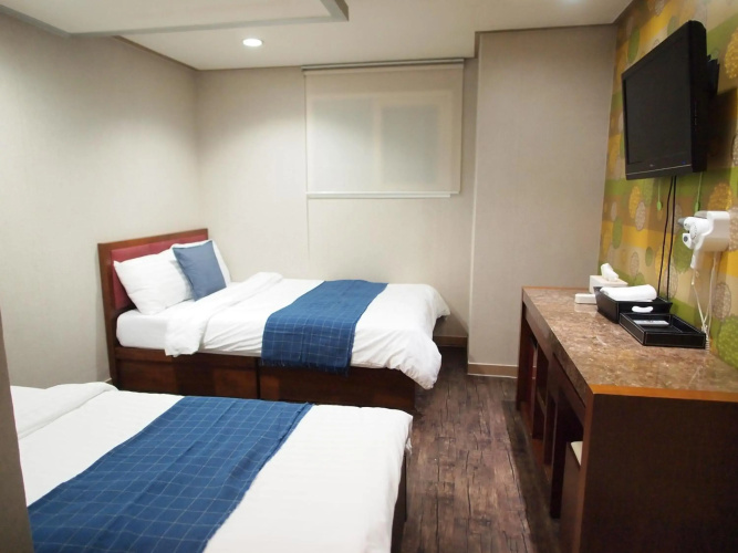 Hostel J Stay