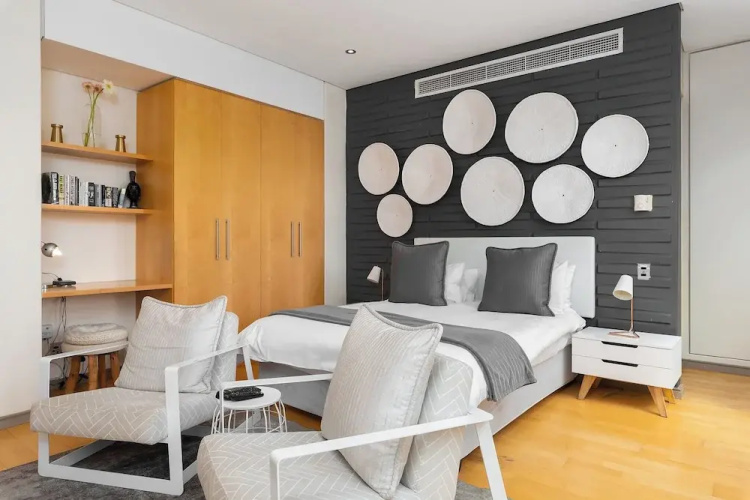 Cartwrights Corner Executive Apartment