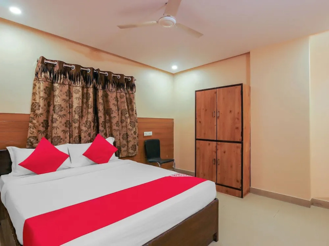 Tourist Krishna Inn