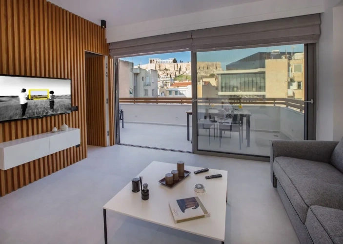 1 Bedroom Luxury Penthouse room with balcony and with city view