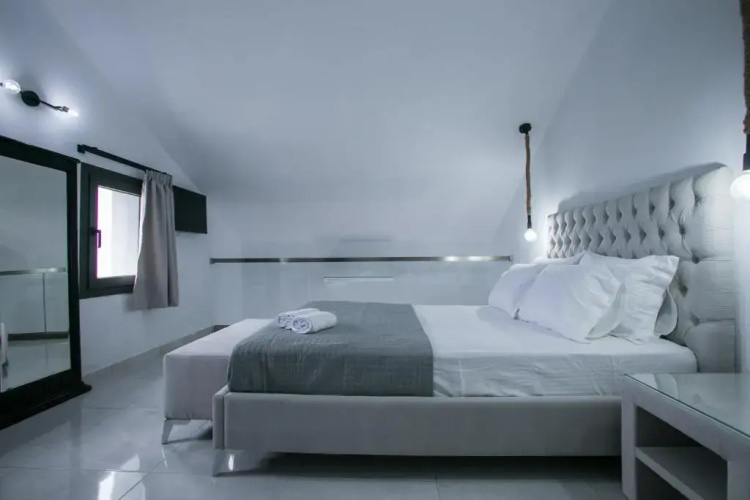 Anemos Luxury Apartments