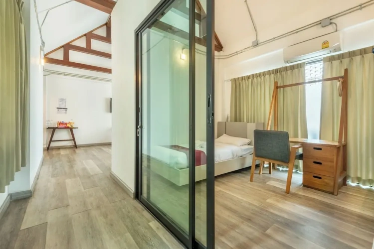 2 Bedrooms Standard Quadruple Family room