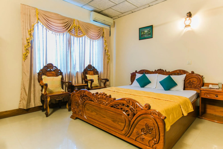 Star Hotel