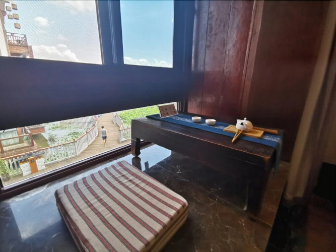 Qiancuihang Art Hotel