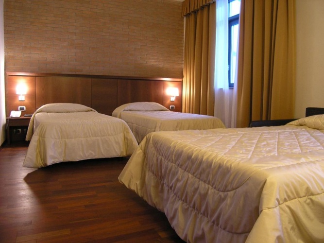 Triple room
