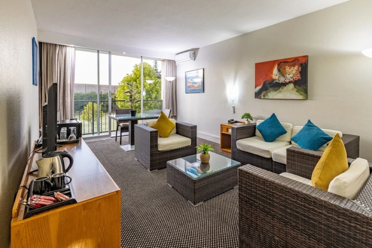Luxury Suite