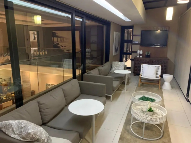 Luxe Life House