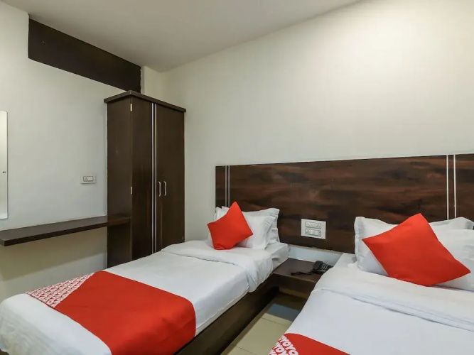 OYO 19622 Hotel Morya