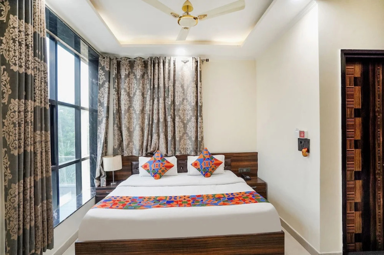 Fabhotel 17 Suites