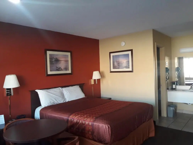 Palace Motel