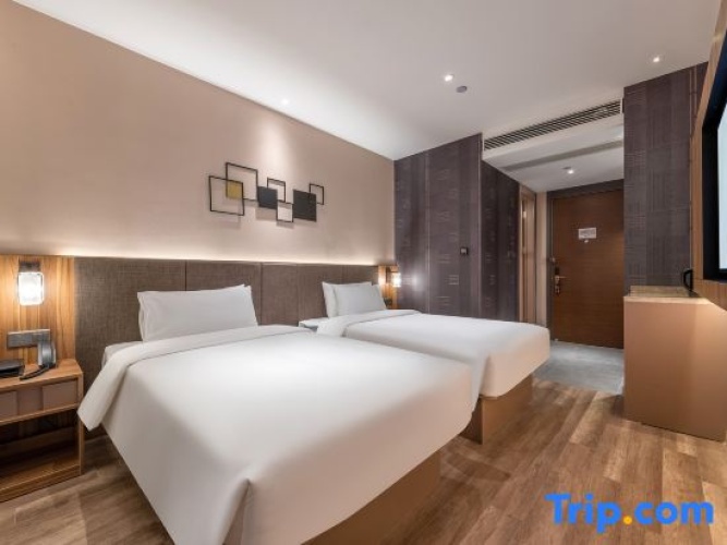 Standard Twin Family room