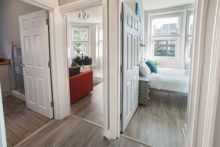 Chine Gardens Apartment