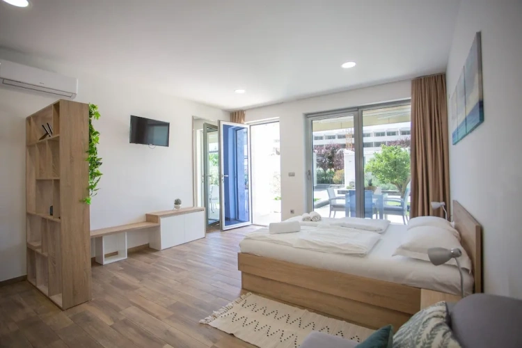 1 Bedroom Studio with view