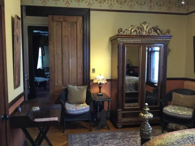 Amherst Inn