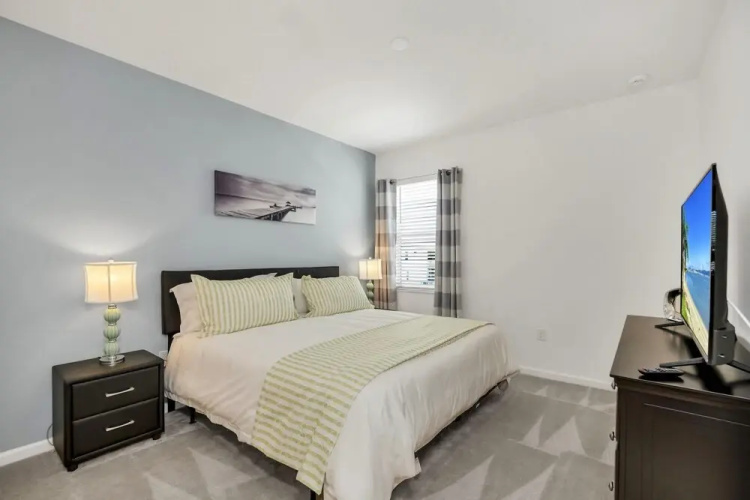 6BR Luxury Home - Private Pool Games Room
