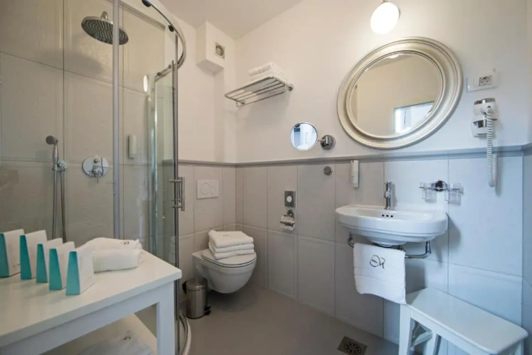 1 Bedroom Deluxe Apartment