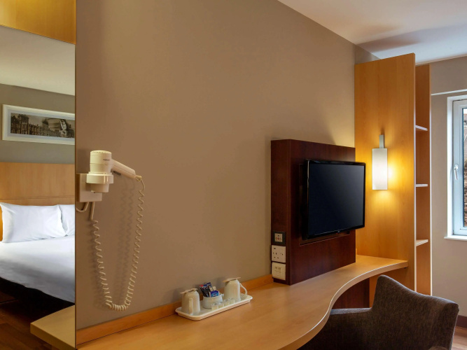 ibis Belfast Queens Quarter