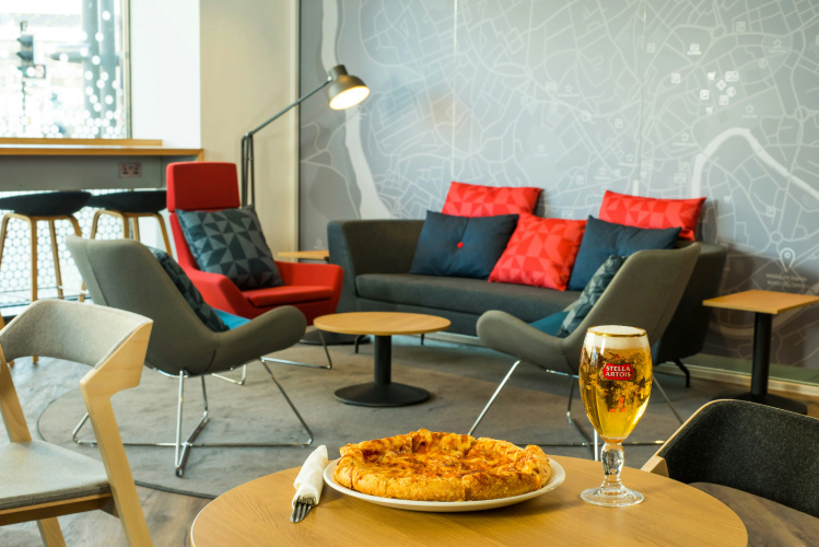 Holiday Inn Express Bristol City Centre photo 11