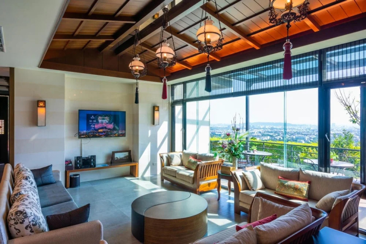 Hualien AzureVILLA B&B