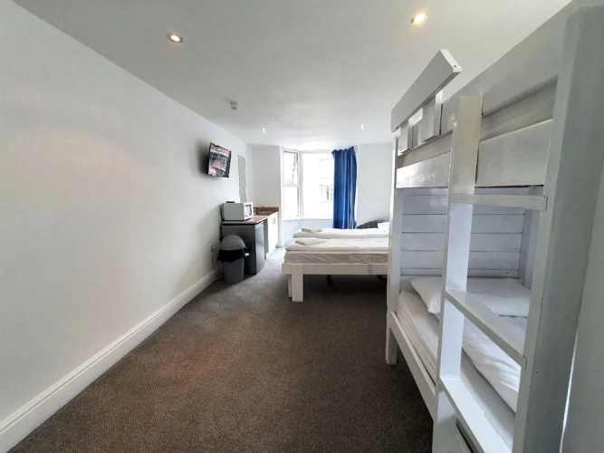 Reef Lodge Apartments