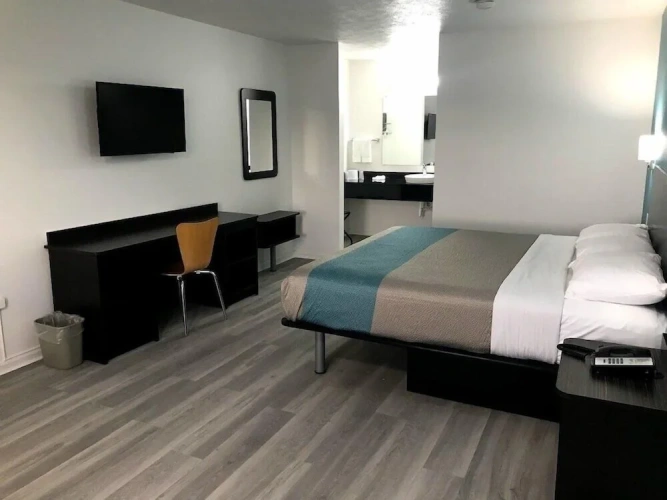 Standard Double Suite