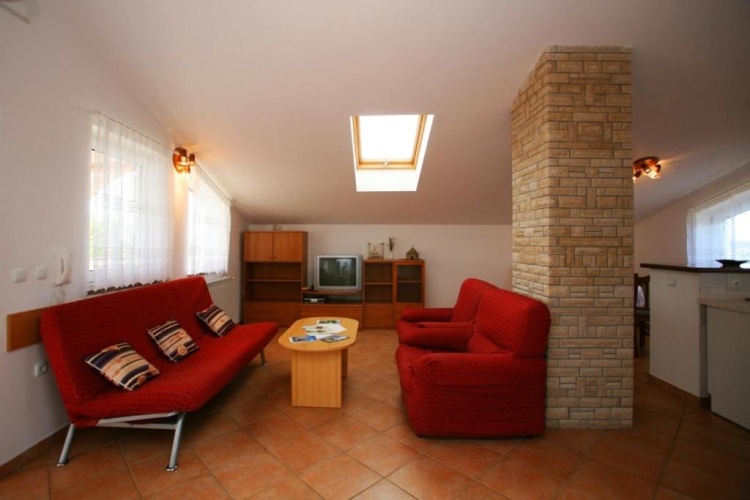 Apartment with sea view