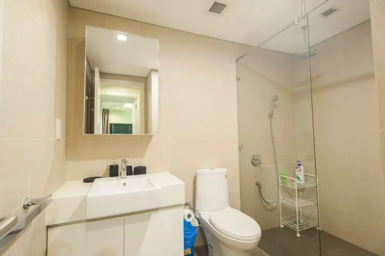 2 Bedrooms Luxury Apartment with city view