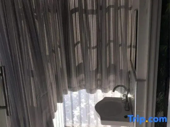 Zhiqingchun Apartment Hotel
