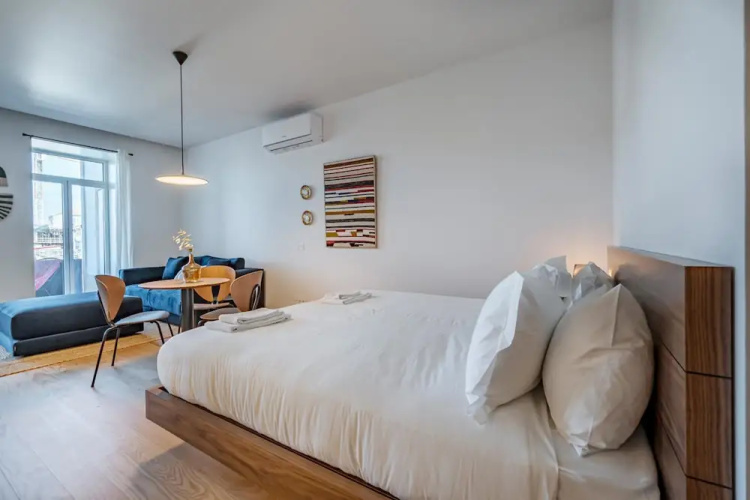 Nomad s Lux - 1bdr Almada Cool