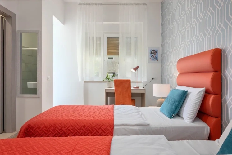 Superior Double room with balcony and with city view