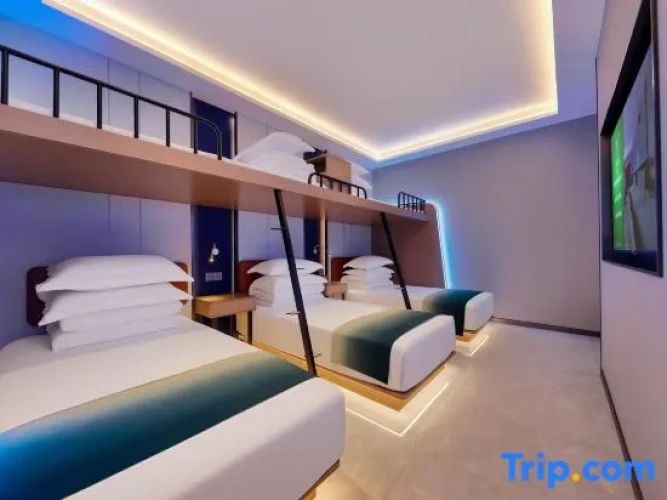 Standard Quintuple room
