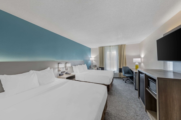 Standard Quadruple room