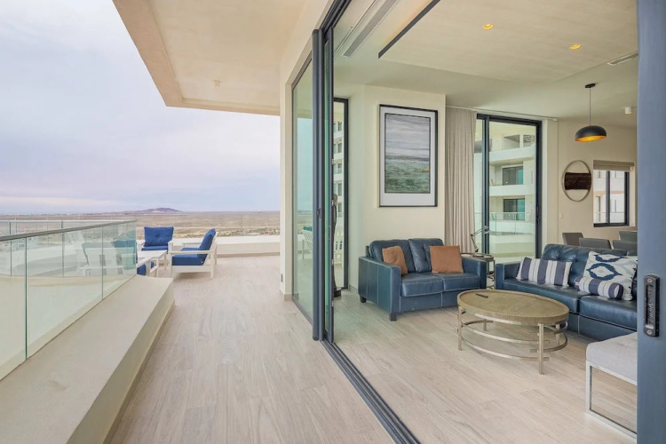 Waves Views Luxury 3BR Oceanfront Condo