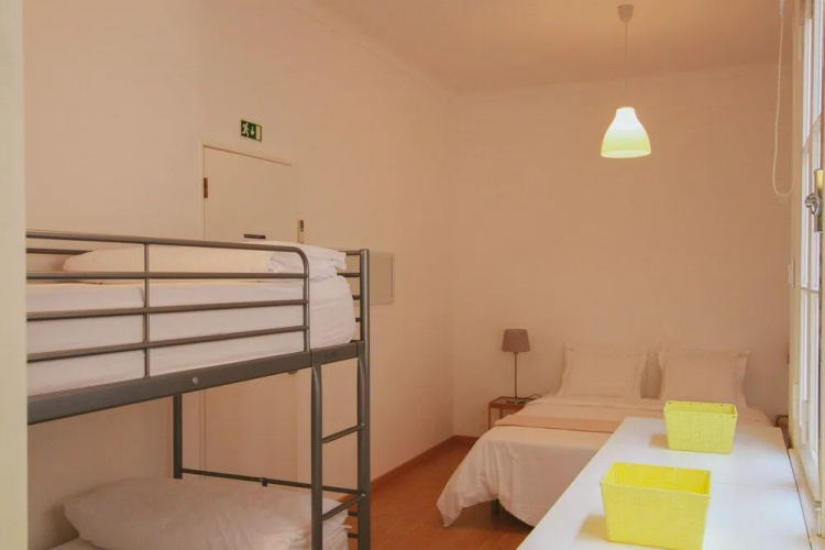 PTM DownTown - Hostel