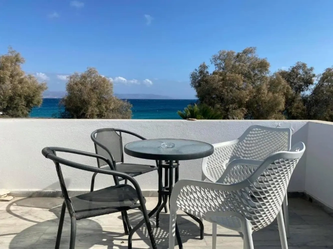 Standard Twin room with sea view