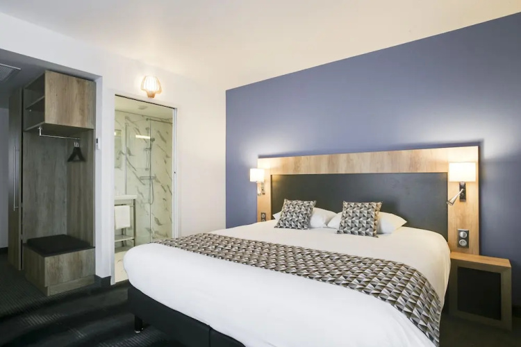 Brit Hotel Confort Loches