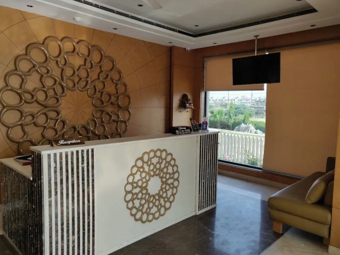 Hotel Maple Grand