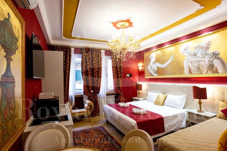 Luxury Suite