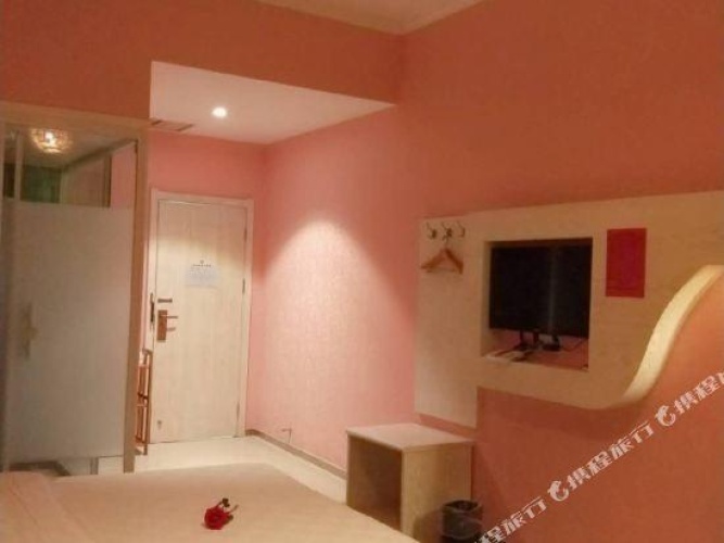 Deluxe Quadruple Suite