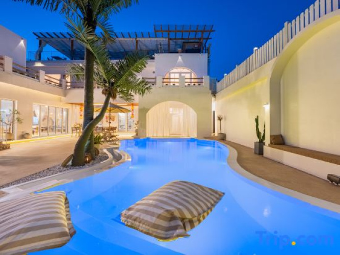 Manta Bali Resort