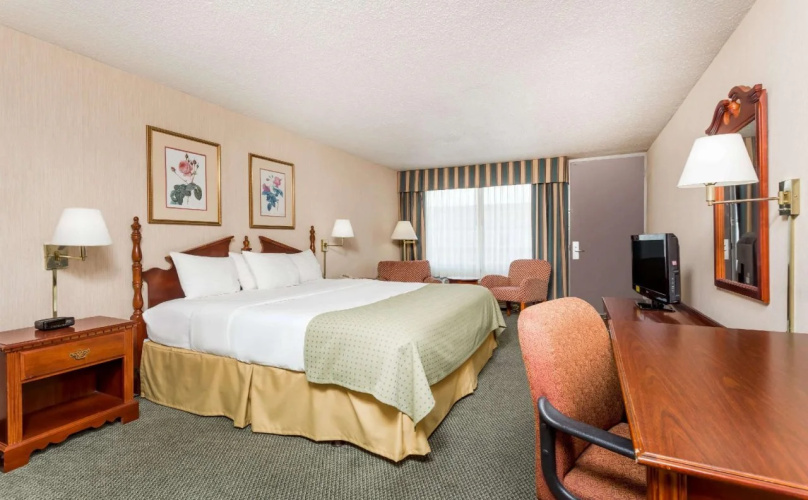 Ramada by Wyndham Perry Near Fairgrounds