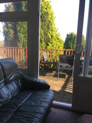 2 Bedrooms Chalet