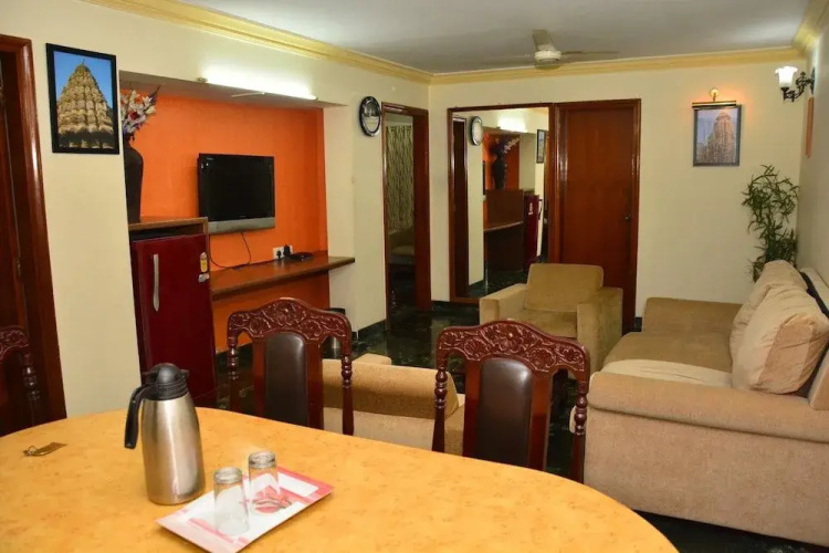 Hotel Sai Sahavas